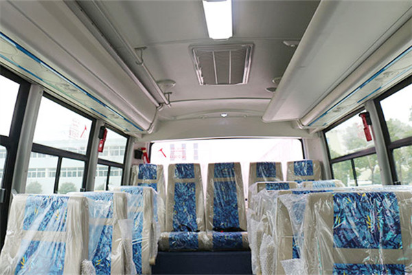 華新HM6670LFD5X客車（柴油國五24-26座）