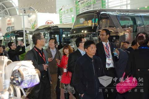 客車行業全景展示，新能源客車成焦點