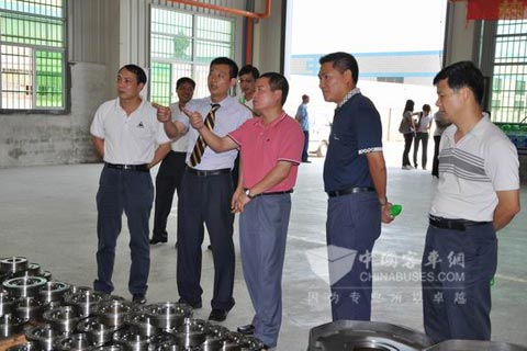 浙江省城市公交協會理事參觀華越工廠